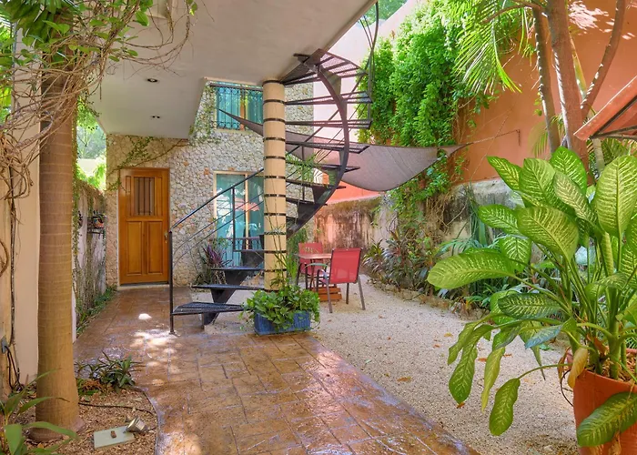 Casa Del Maya Bed & Breakfast